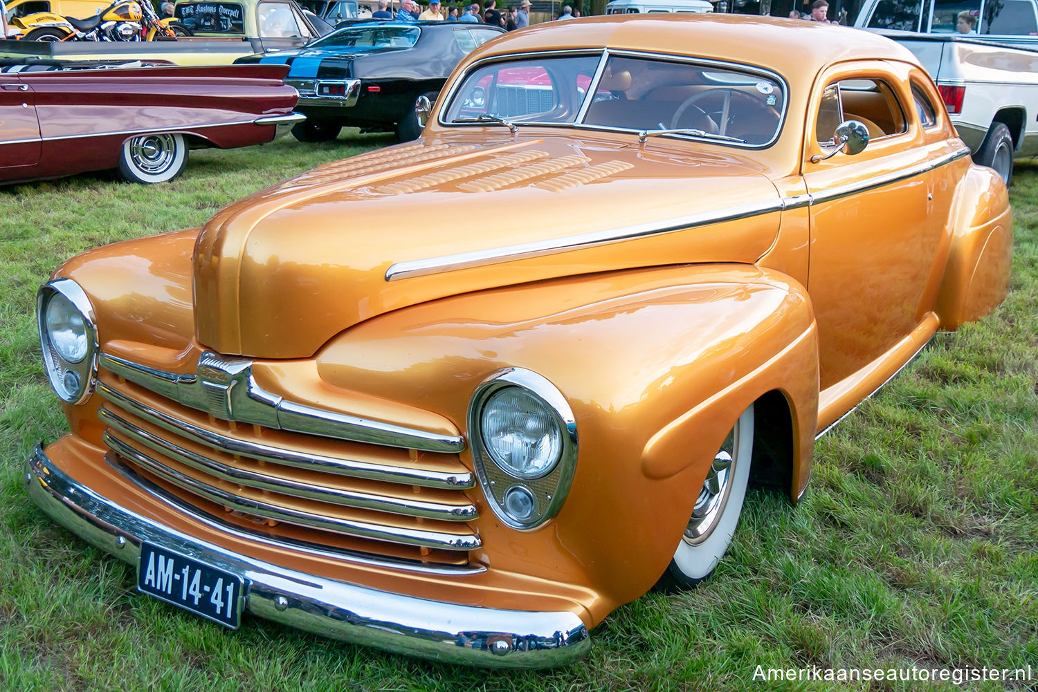 Kustom Ford Deluxe uit 1948